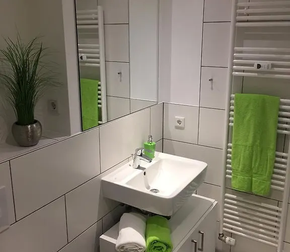 Boardinghouse アパート *